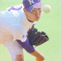 千葉大会決勝の東海大望洋戦で被安打１、無四球１１奪三振で完封した成田の中川＝２０１０年７月２５日、千葉マリン