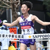 箱根駅伝優勝アンカー逮捕　駒大・石川（千葉市出身）　女子高生にわいせつ容疑