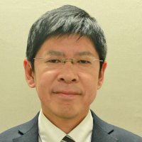 岩井泰憲氏