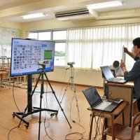 コロナ禍での新学期始まる　小中学校、オンラインや分割授業で対策強化　勝浦