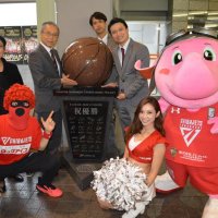 リーグ初Ｖで記念碑　船橋アリーナ　ファンら４５１人資金協力　千葉ジェッツ