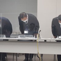 痴漢容疑の県立高校教諭を免職処分　別の女性への強制わいせつで再逮捕も　千葉県教委	