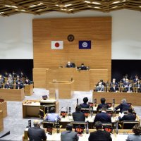 市川市パワハラ問題　村越市長、市の答弁取り消し要求　第三者委巡り　市議会総務委員会は許可せず