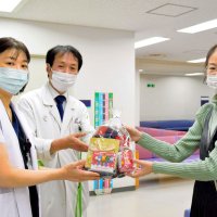小児がん乗り越えサンタに　千葉大病院、闘病の子どもへ贈り物　「楽しいクリスマスを－」願い込め