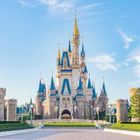 ディズニーランド、ショー出演者らコロナ感染で公演中止　８日から数日間　「クラブマウスビート」スタッフ不足で