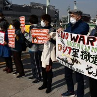 ロシア侵攻に１００人抗議　柏で市民団体「声上げるのが大切」