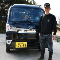 今年の収穫のため昨年１１月に購入した車のナンバーはこだわりの「７４８３（ナシ屋さん）」