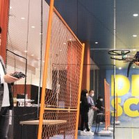 「ドローンの教習所に」　民間スクール、イオンモール幕張新都心に開校　災害ボラ育成も狙い