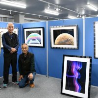日常の「何これ？」写真に　個性豊かな６０点展示　東庄