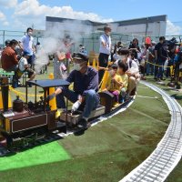 津田沼パルコ屋上　親子で思い出づくり　船橋・前原商店会７０周年祭２９日まで