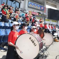 ３年ぶりブラバン響く　千葉東高吹奏楽部員が球児鼓舞　第１０４回全国高校野球　千葉大会　第１日