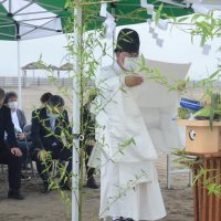 安全祈願祭で無事故を祈る町関係者ら＝１６日、横芝光町
