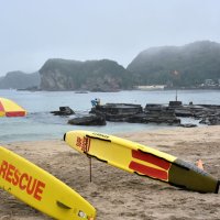 １０日まで遊泳禁止　勝浦４海水浴場