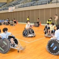ボッチャ、車いすラグビー…　パラスポーツの奥深さ体験　東京大会から１年、千葉市でフェスタ　９競技に６００人挑戦