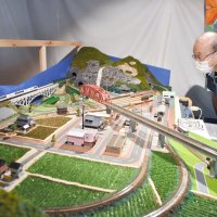 古民家の蔵　アートな秋　自然大学ＯＢら力作６６点　南房総で３０日まで