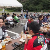 ジビエカレーでパワー補給　イノシシ肉に参加者満足　木更津の昼食会場【ツール・ド・ちば２０２２】