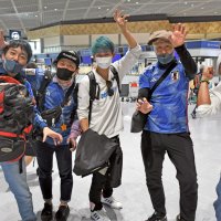 「ドーハの歓喜」から一夜　「パワーもらった」千葉県民からサムライブルーたたえる声　関連グッズ売り上げ急増