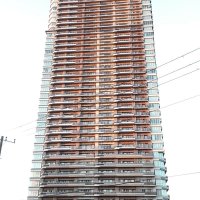 マンション２５階から転落か　２歳児、死亡を確認 　「小さい子多い」「注意しても難しい」…住民ショック　千葉市美浜区