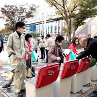 ごみ拾いで街に愛着　千葉市中央区、１１９人が汗