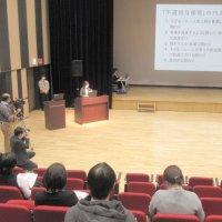 市川市、園児の虐待防止へ研修会　私立保育所・幼稚園など２００施設の関係者参加　静岡の事件受け