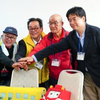 ローカル線応援で団結　苦境下、存続へ意見交換　いすみ　全国各地から１００人