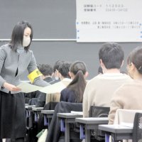 小雨の中、大学入学共通テスト始まる　千葉県内２万４１４４人志願　感染対策、不正防止策を強化