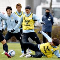 敵地で１８日開幕戦　鈴木、呉屋決戦向け意気込み　ジェフ千葉