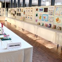 独創的な作品ずらり　障害児ら制作の１００点　四街道、２６日まで