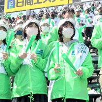 健闘、専松ナインに拍手　「夏、また戻ってきて」　【第９５回選抜高校野球大会】