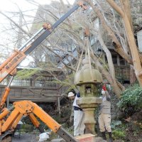 東金・八鶴館の灯籠〝七転八起〟　震災から１２年ぶり修復　競売、休業…旅館も存続危機乗り越え再始動