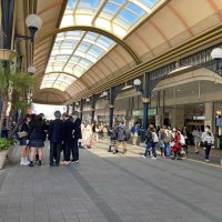 エレベーター、階の間で停止　男児が一時閉じ込め　ＪＲ舞浜駅前、けがなく救助