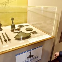 小網寺の密教法具公開　五鈷杵など１３点　館山市立博物館