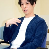 取材に応じる森さん＝白子町の大多和医院