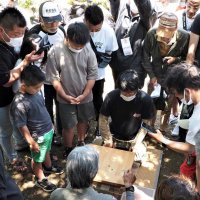 「クモ合戦」に興奮　富津・八坂神社　第２２代横綱の座巡り熱戦