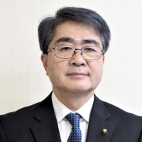 新議長に鶴岡氏　副議長は石井氏　木更津市議会