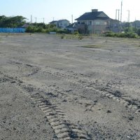 「敷地や車に砂が積もる」　周辺住民、怒りあらわ　山武市有地の大量土砂問題