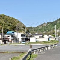 住宅取得奨励金引き上げ　最大４００万円、人口減対策で　中古住宅の取得者にも最大２００万円　鋸南町