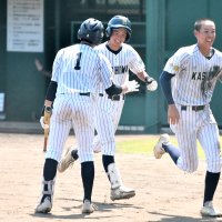 けが乗り越え決勝３ラン　柏井・梶丸　第１０５回全国高校野球　千葉大会　第３日