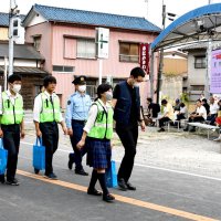 祭り会場で警察業務体験　地元高校生が防犯パト　香取