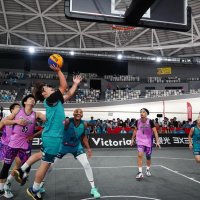 競輪バンク内でバスケ　オオタキがホームで初優勝　千葉市