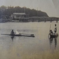 一宮館前を流れる一宮川のかつての光景（同館提供）
