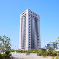 イオン本社ビル＝千葉市美浜区（写真はいずれもイオン提供）
