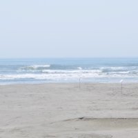 ２０代男性３人流される　九十九里の片貝中央海岸、サーファーが救助