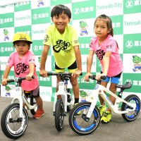 ランバイク　国内外大会で好成績　富里の３きょうだい大活躍　長男・凛星君「競技知って」