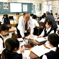 デートＤＶ知って　小見川高校　人権擁護委員ら特別授業