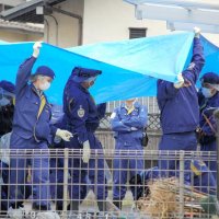 松戸女性殺害　待ち伏せ襲撃か　男２人、鈍器で頭部を殴打　江戸川方面に逃走　千葉県警捜査本部設置
