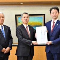 知事へ税制改正提言　中小企業支援求める　県法人会連合会