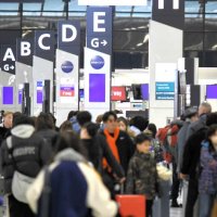 成田空港、出国ラッシュ　水際対策の撤廃後初めての年末年始　１１４万人利用見通し