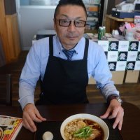 老舗しょうゆ会社直営　タレの「プロ」作るコク深スープ　富士虎屋（山武市）【房総ラーメン図鑑】（１）