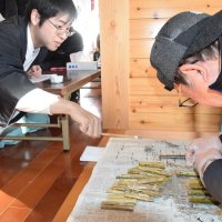 今年の天候、作柄は？　匝瑳・松山神社で筒粥神事　「春暖かな日差し」「夏は水不足注意」